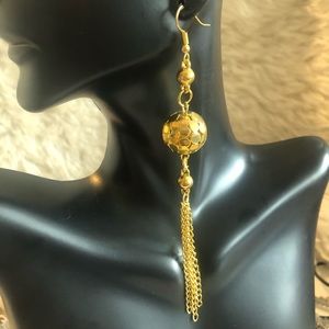 Yellow gold-tone trendy earrings